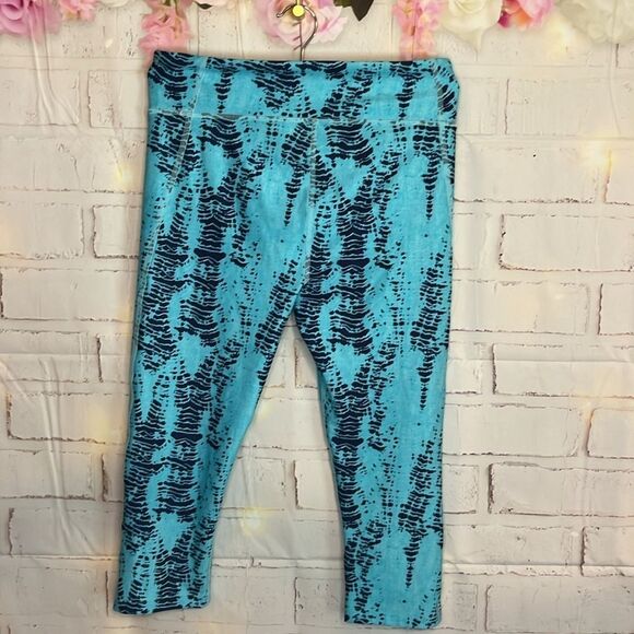 Under Armour Compression Capri Athletic leggings Sz M CLOSET CLEAR OUT SALE!!!! - Picture 4 of 6